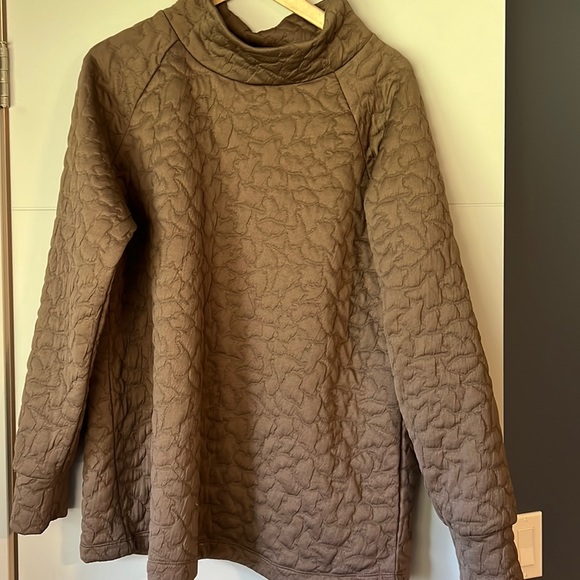 Women’s long sleeve turtleneck, activewear - Picture 1 of 2